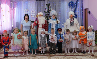 Новогодний утренник во второй младшей группе. Новогодний утренник во второй младшей группе.