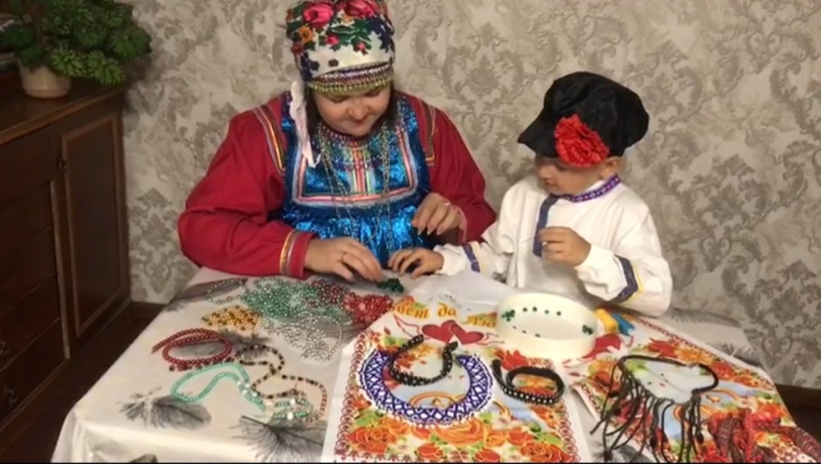"Щедрое народное наследство-я люблю красивый наш язык" "Щедрое народное наследство-я люблю красивый наш язык".